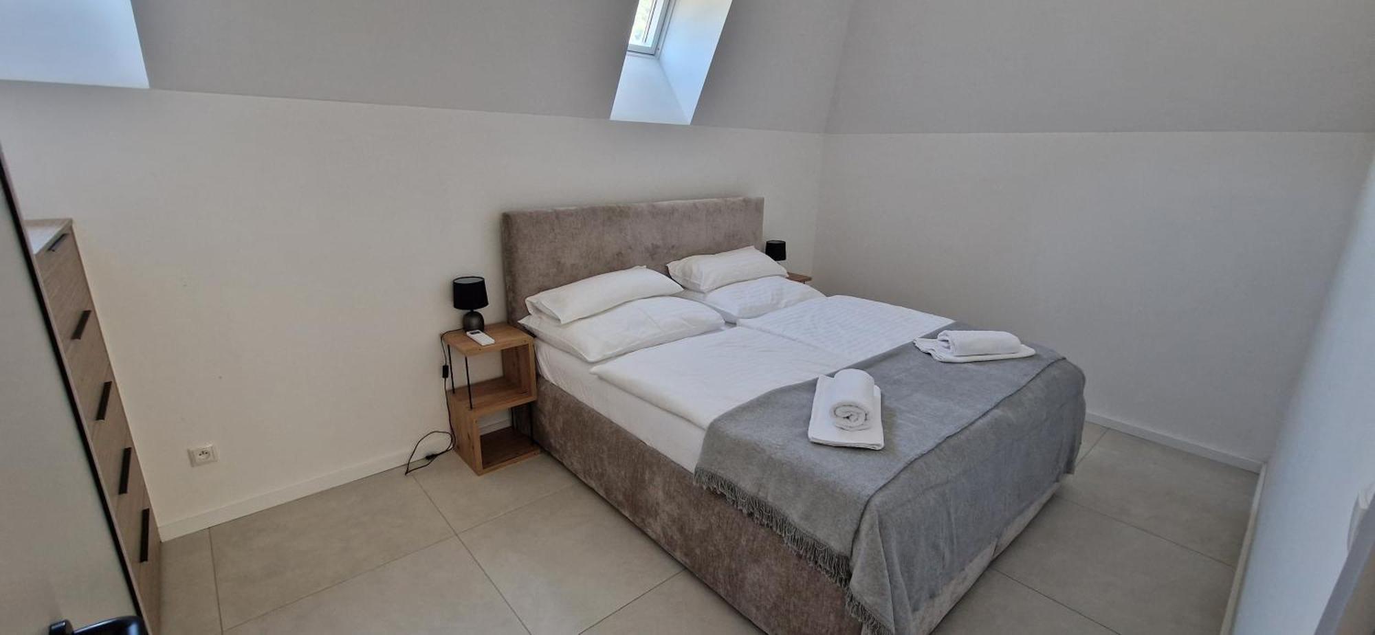 Trenčianske Teplice Apartmanovy Dom Grand - Contactless Check In المظهر الخارجي الصورة